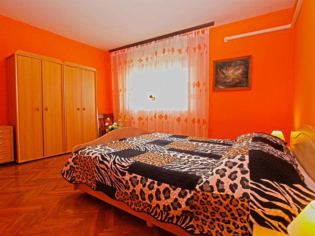 Apartment Snezana 1200 Fažana Exterior foto